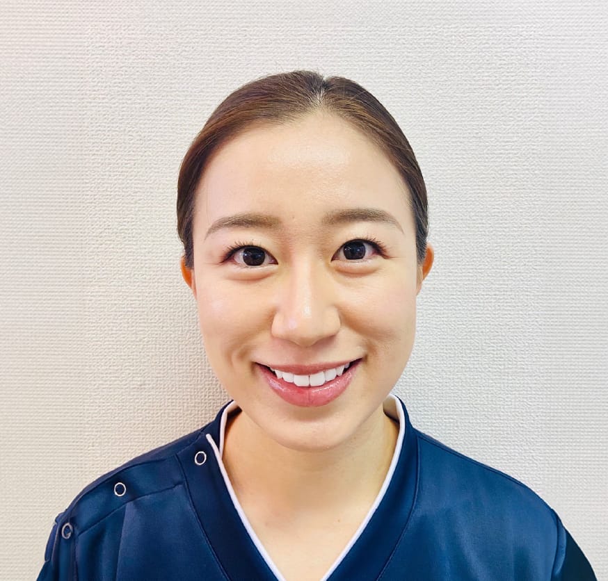 歯科医師（非常勤） 荻野 安里佳